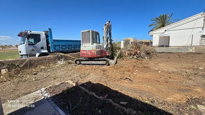 Desbroce y replanteo para obra nueva - antes